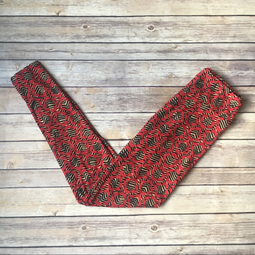 LuLaRoe OS Leggings | Black Tan and Red Print
